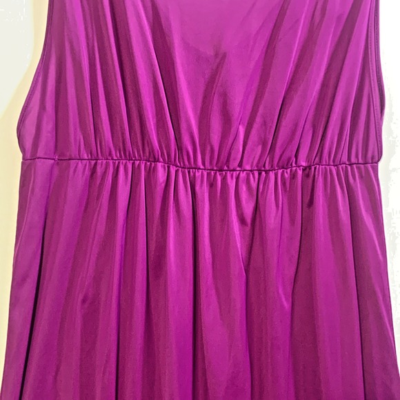 Vintage Slip Nightgown Magenta Nylon Medium Embroidered Keyhole Maxi - Picture 4 of 7